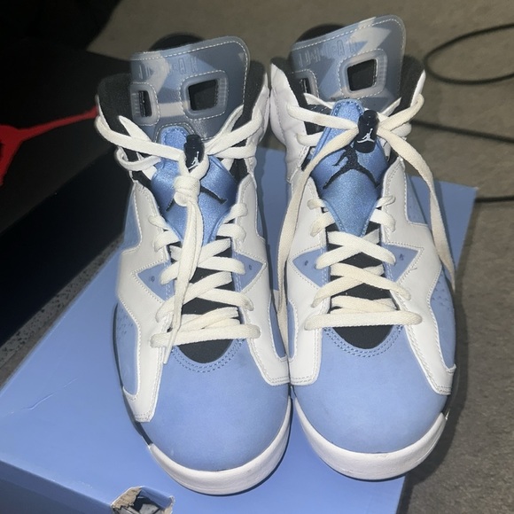 CTB529410 AIR JORDAN G RETRO
SIZE 10 - Picture 5 of 6